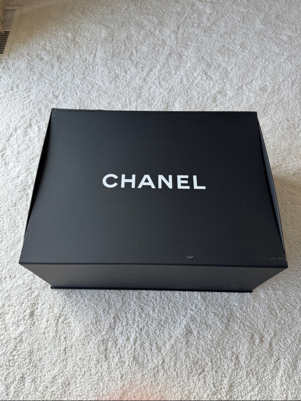 XL CHANEL Black Box